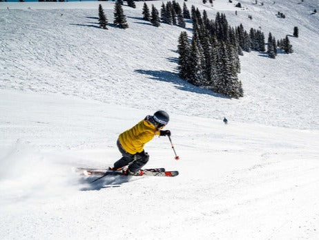 8 Essentials (Besides Your Ski Setup) You Need to Hit the Slopes